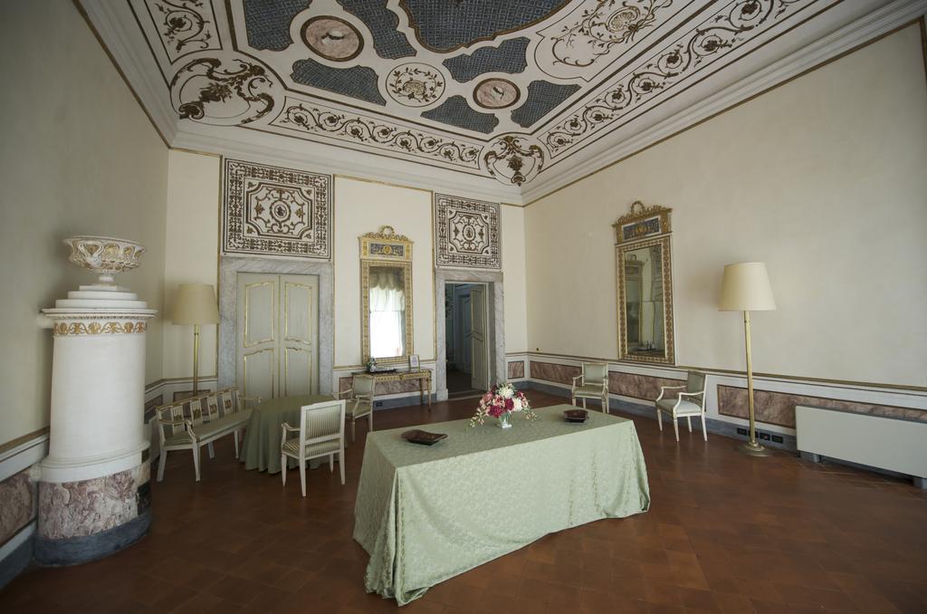 Bed and Breakfast Palazzo Tucci Residenza D'Epoca Лукка Номер фото