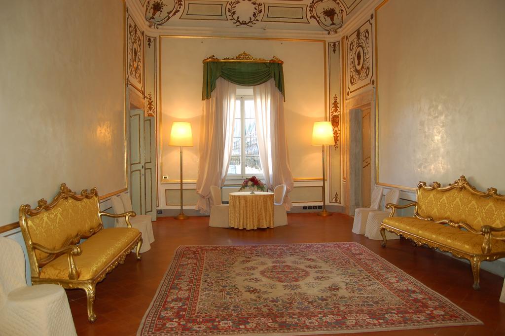 Bed and Breakfast Palazzo Tucci Residenza D'Epoca Лукка Экстерьер фото