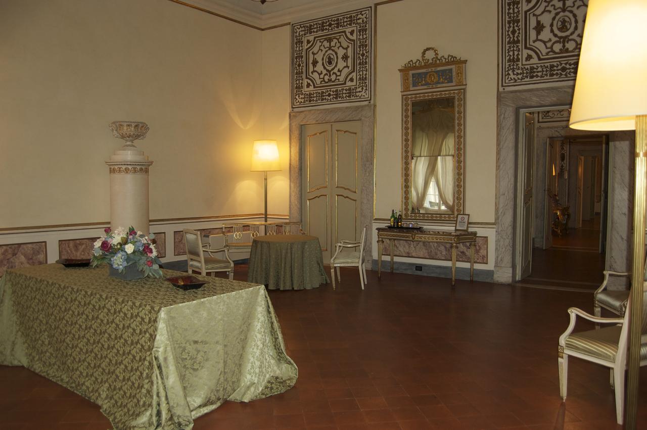 Bed and Breakfast Palazzo Tucci Residenza D'Epoca Лукка Экстерьер фото